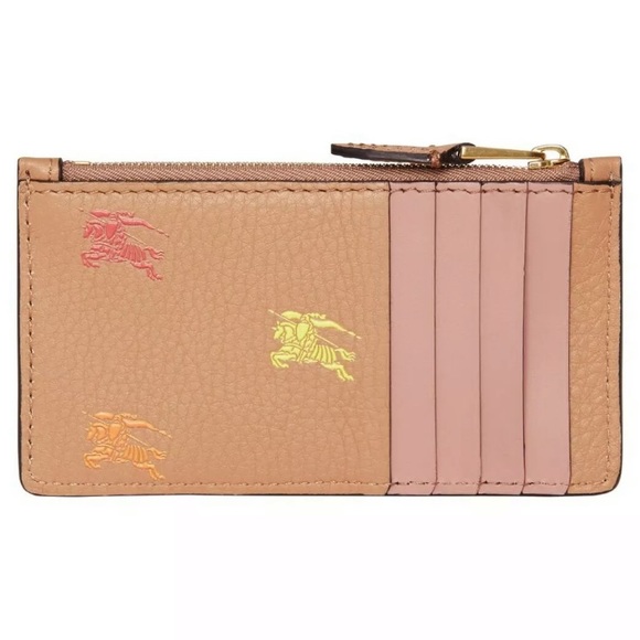 NWT Burberry CAMEL Horse Embossed Card Coin Case - Picture 3 of 5